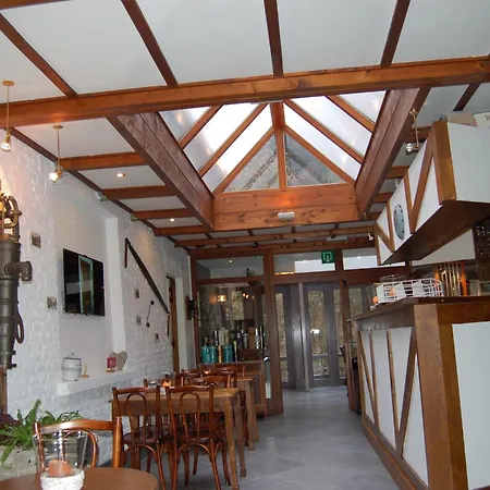 Hotel Hôtel/restaurant à La Ferme Ferrières