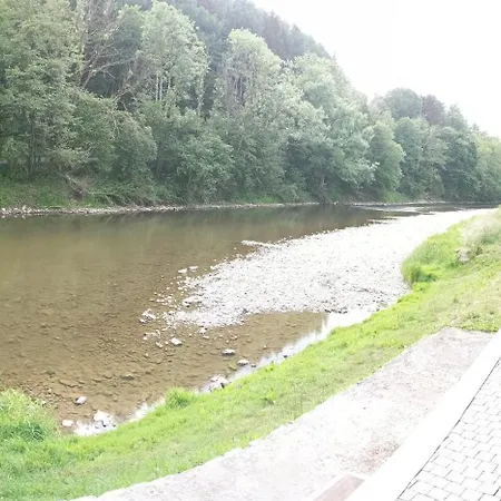 Hotel/restaurant A La Ferme ホテル