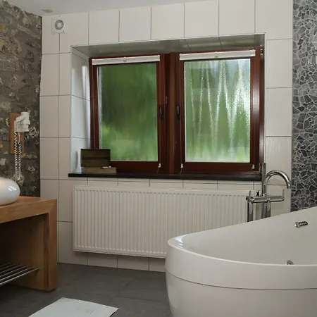 호텔 Hotel/restaurant A La Ferme 페리에르