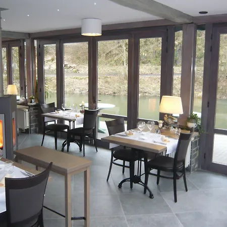 Hotel/restaurant A La Ferme 3* 페리에르