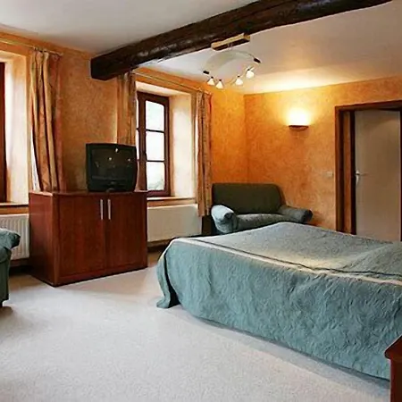 Hotel/restaurant A La Ferme ホテル