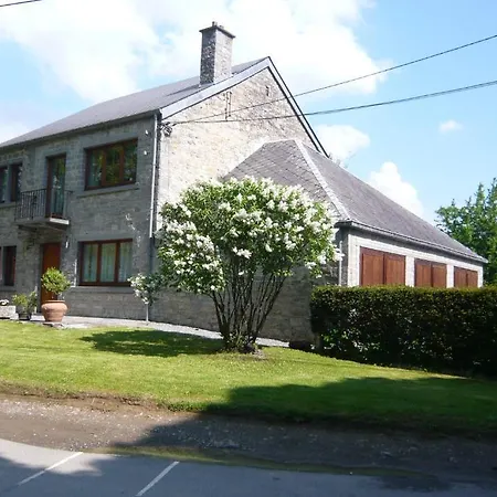 Hotel/restaurant A La Ferme フェリエール