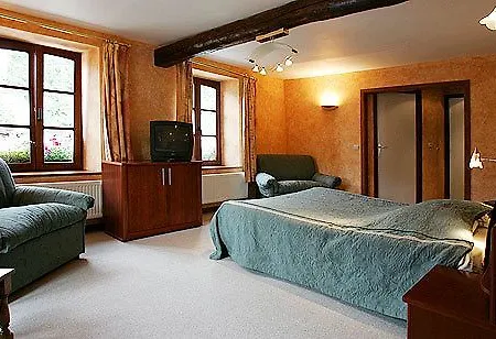 Hotel Hôtel/restaurant à La Ferme 3*
