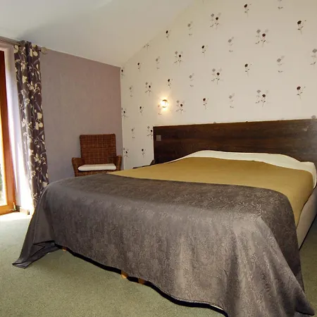 Hotel/restaurant A La Ferme 호텔