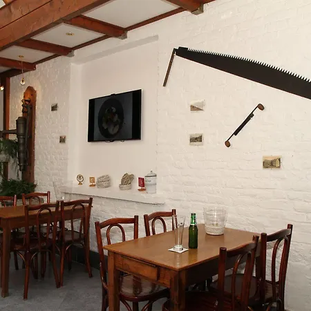 מלון Hotel/restaurant A La Ferme